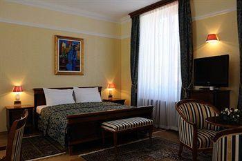 Hotel Kazbek 5*