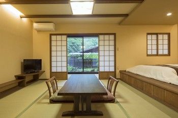 Kurokawa Onsen Ryokan Ichinoi 3*