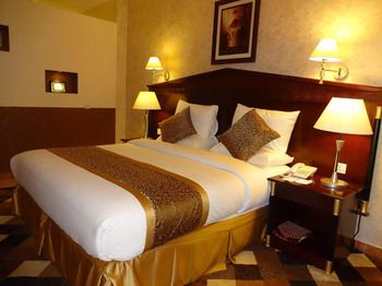 Qasr Al Sahab 4*