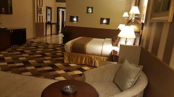 Qasr Al Sahab 4*