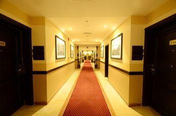 Qasr Al Sahab 4*