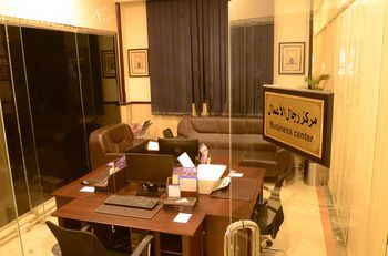 Qasr Al Sahab 4*
