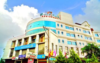 Green Park residency 3*