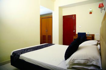 Green Park residency 3*