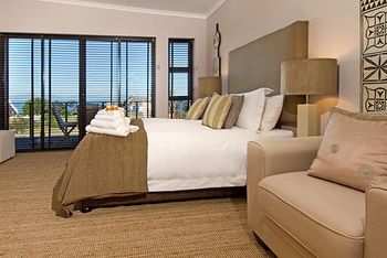 Whale Away Guest House 4*