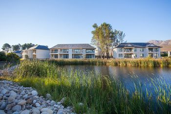 Pearl Valley Hotel 3*