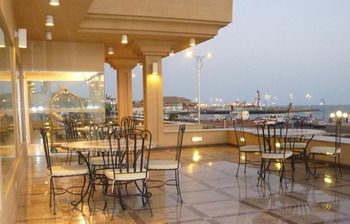 Al-Borg Al-Watheer Serviced Apartments 3*