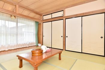 Yamanakako Ryokan RYOZAN 2*