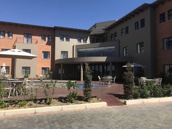 Regal Inn Hotel Midrand 3*