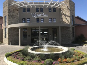 Regal Inn Hotel Midrand 3*