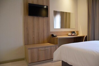 Regal Inn Hotel Midrand 3*