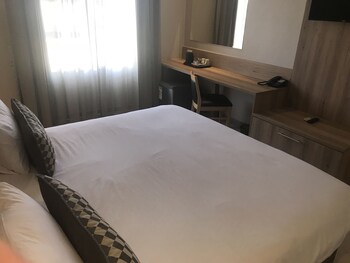 Regal Inn Hotel Midrand 3*
