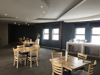 Regal Inn Hotel Midrand 3*
