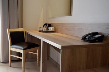 Regal Inn Hotel Midrand 3*