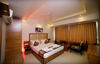 Grand Plaza Suites 3*