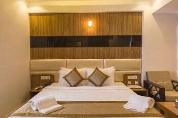 Grand Plaza Suites 3*