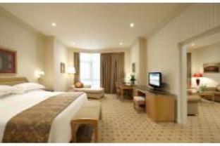 Sheraton Kuwait, A Luxury Collection Hotel, Kuwait City 5*