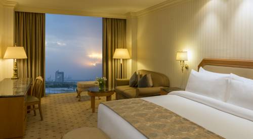 Sheraton Kuwait, A Luxury Collection Hotel, Kuwait City 5*