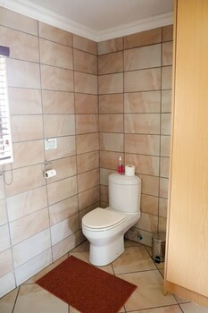 Big 5 Guest House Witbank 4*