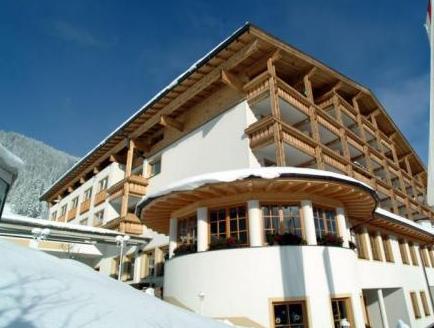 VAYA Zell am See 4*