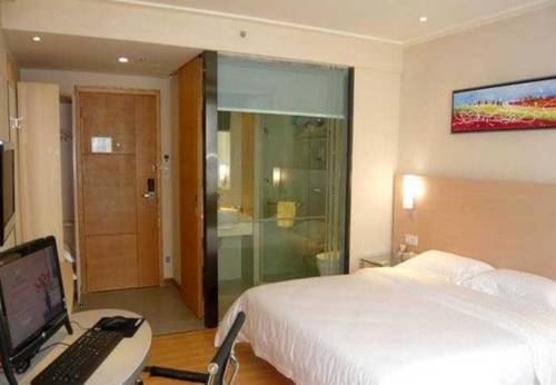 City Comfort Inn Beihai RT Mart Branch 2*