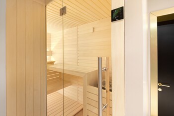 Posh Residence Luxury Suites 5*