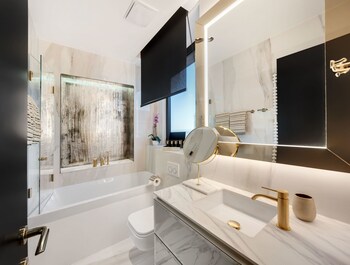 Posh Residence Luxury Suites 5*