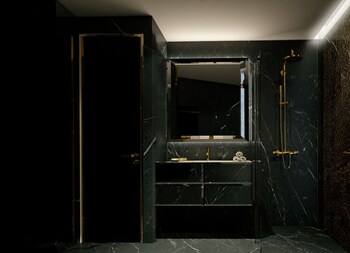 Posh Residence Luxury Suites 5*