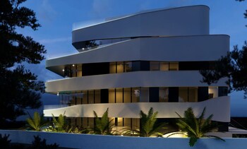 Posh Residence Luxury Suites 5*