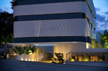 Posh Residence Luxury Suites 5*
