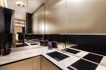 Posh Residence Luxury Suites 5*
