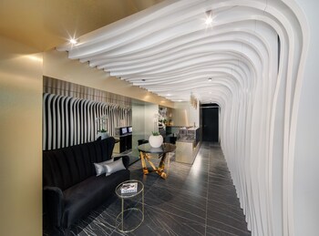 Posh Residence Luxury Suites 5*