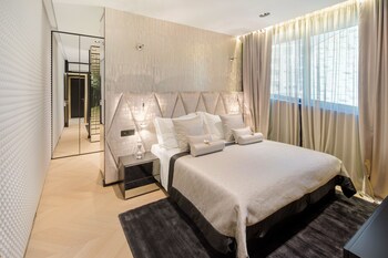 Posh Residence Luxury Suites 5*