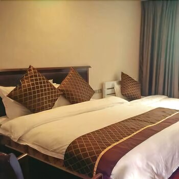 Zhangjiajie Xinyu Grand Hotel (Zhangjiajie National Forest Park Branch) 2*