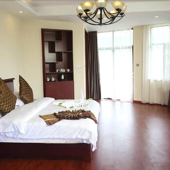 Zhangjiajie Xinyu Grand Hotel (Zhangjiajie National Forest Park Branch) 2*
