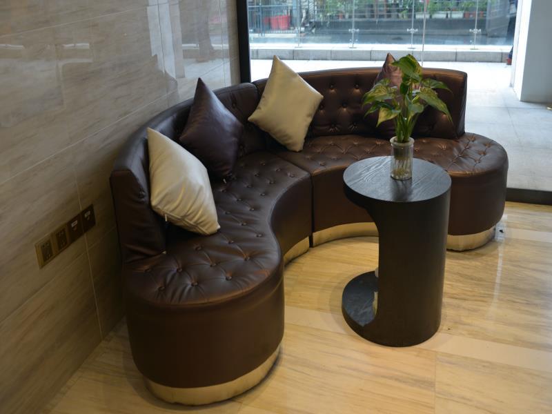 Lavande Hotels (Zhangjiajie City Center Bofu Plaza) 2*
