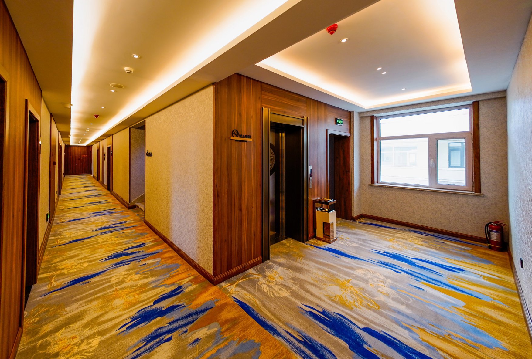 Manchuria Lijia He Dingtai Hotel (North Lake Night Scenic Spot Hotel) 2*