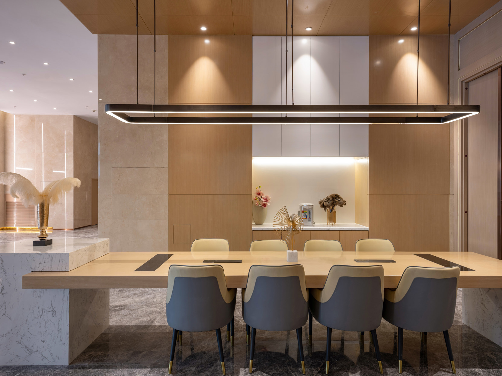 Lavande Hotel (Anshan City Center) 3*