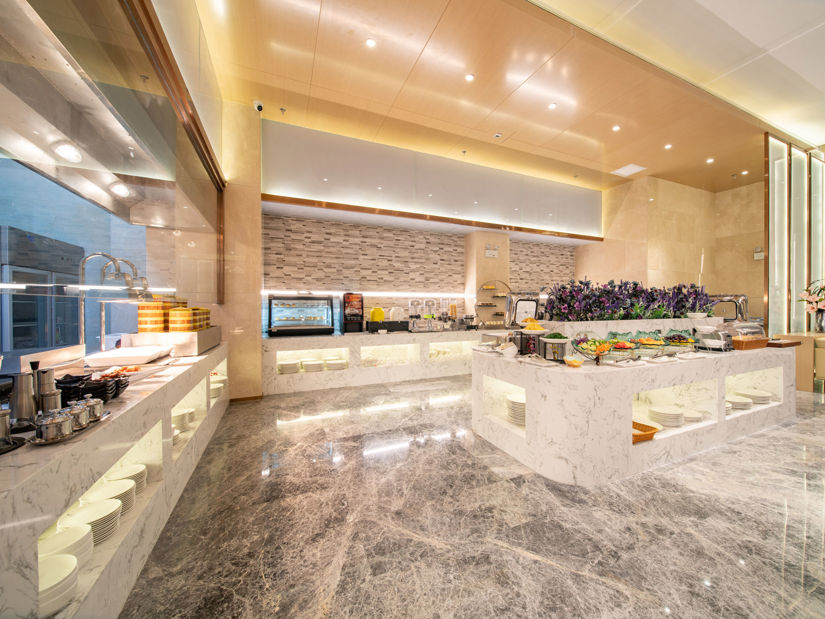Lavande Hotel (Anshan City Center) 3*