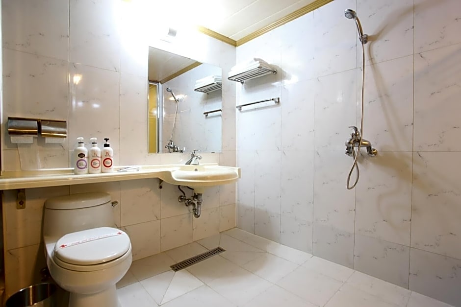 Prince Hotel 2*