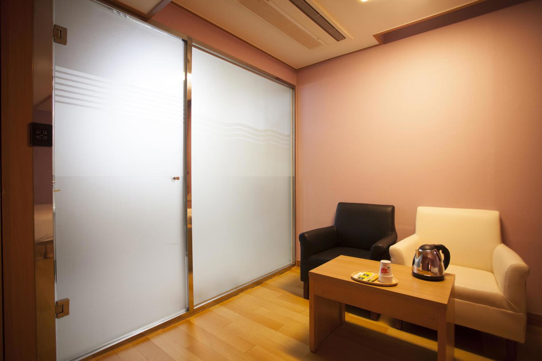 Prince Hotel 2*