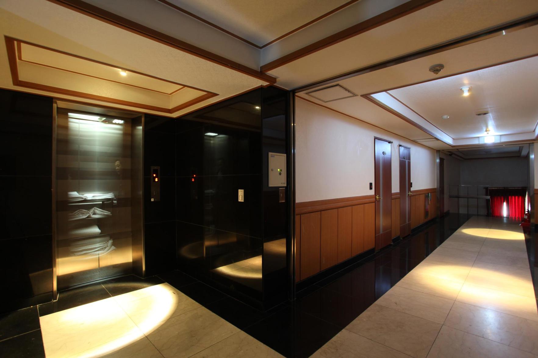 Prince Hotel 2*