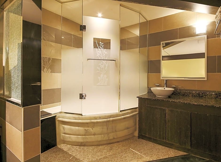 Dongdaemun Signature Tourist Hotel 2*