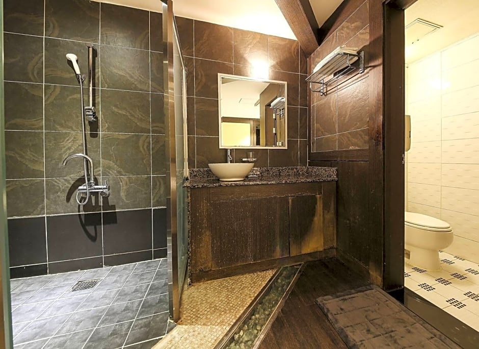 Dongdaemun Signature Tourist Hotel 2*