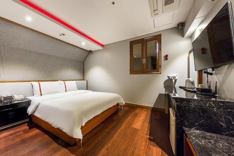 Dongdaemun Signature Tourist Hotel 2*