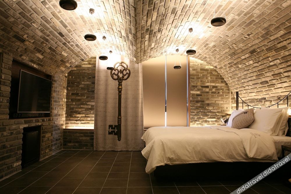 Pandora Hotel 3*