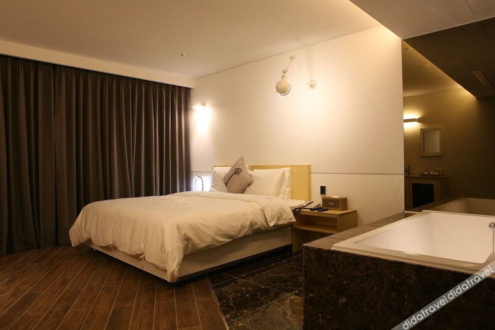 Pandora Hotel 3*