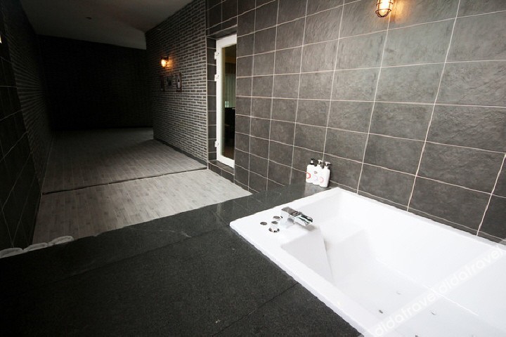 Pandora Hotel 3*