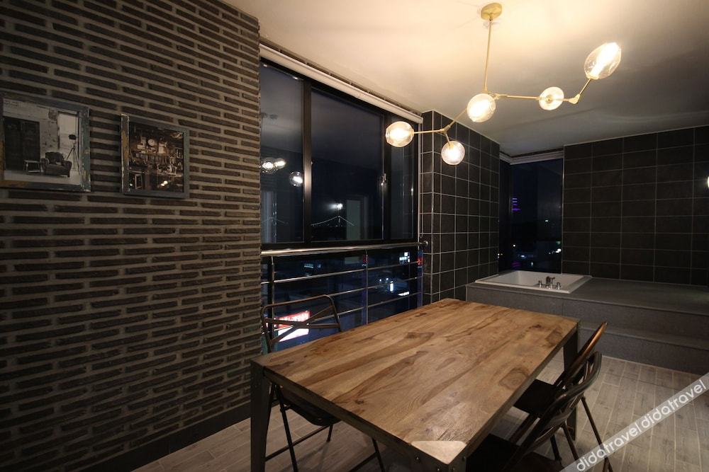 Pandora Hotel 3*