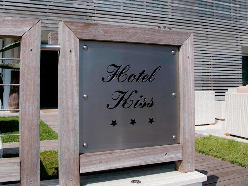 Hotel Kiss 3*
